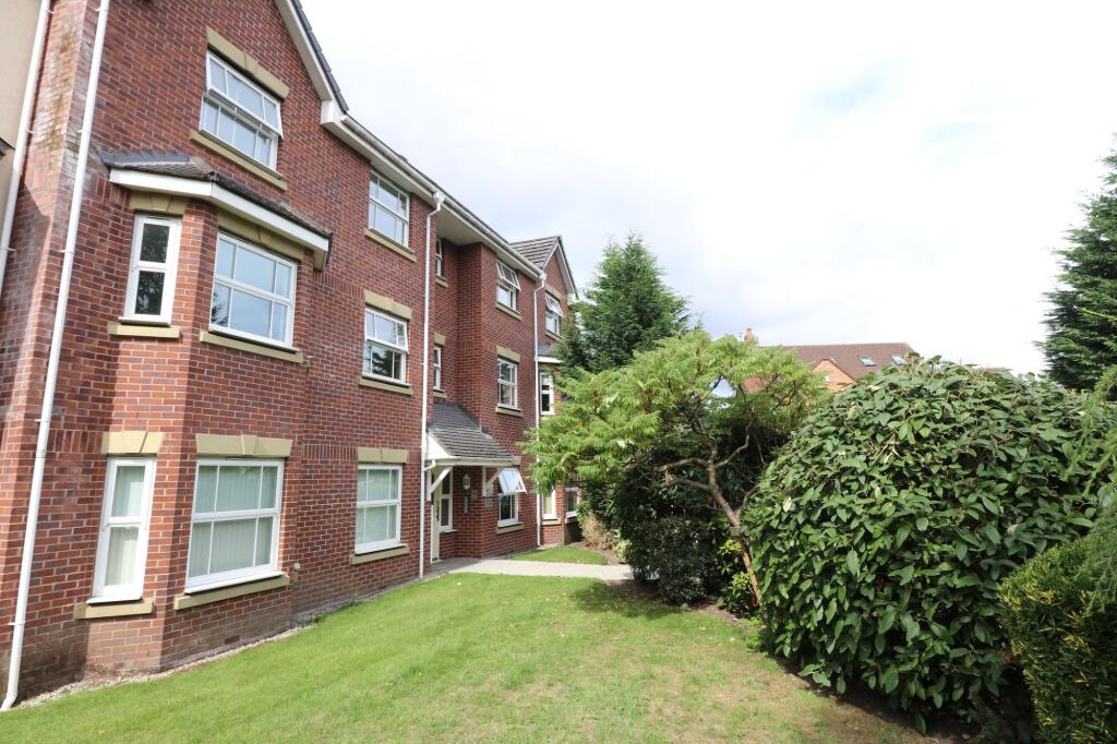 2 bed Apartment for rent in Hale. From Admove - Altrincham