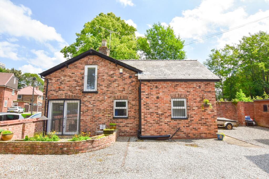 1 bed 1st Floor Flat for rent in Stretford. From Admove - Altrincham