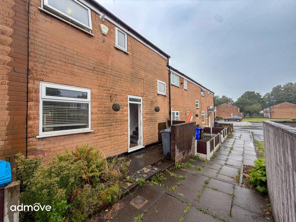 2 bed Mid Terraced House for rent in Manchester. From Admove - Altrincham