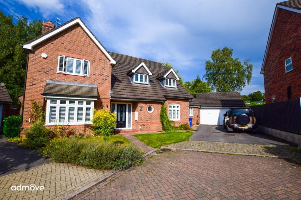 4 bed Detached for rent in Appleton Thorn. From Admove - Altrincham 4 bed Detached for rent in Appleton Thorn. From Admove - Altrincham