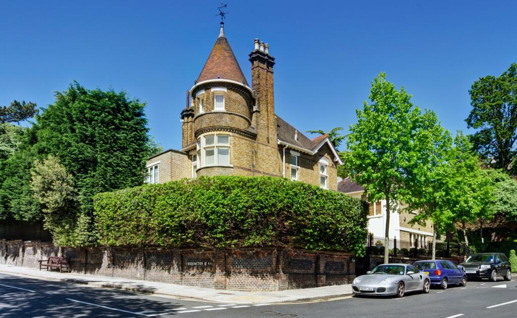 7 bed Detached House for rent in Hampstead. From Beauchamp Estates - London