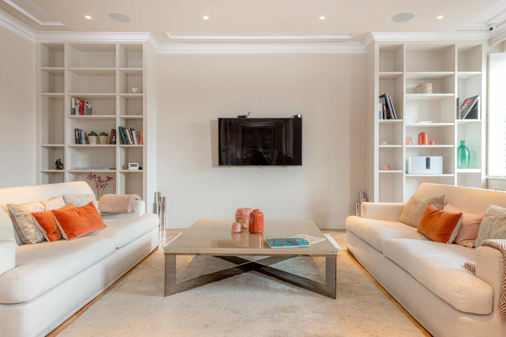 3 bed Apartment for rent in Chelsea. From Beauchamp Estates - London