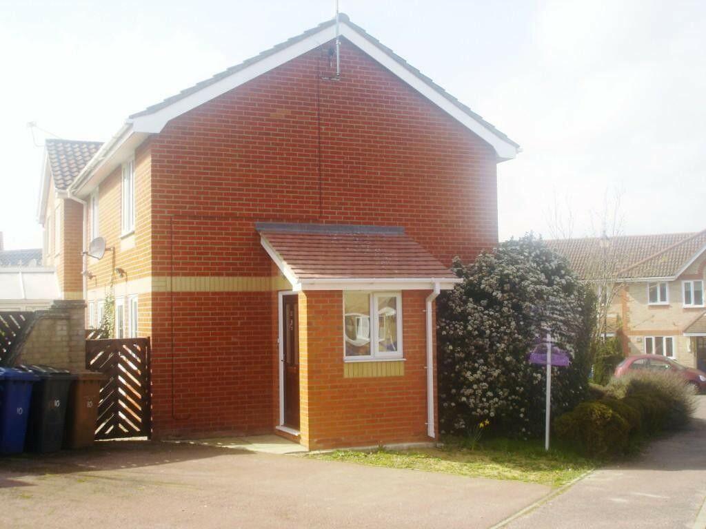 1 bed Mid Terraced House for rent in Bury St Edmunds. From Bedfords - Bury St Edmunds
