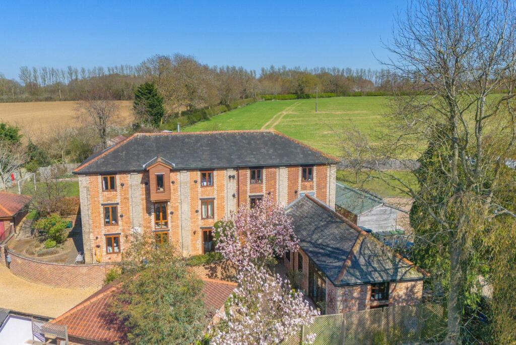 4 bed Detached for rent in Beyton. From Bedfords - Bury St Edmunds