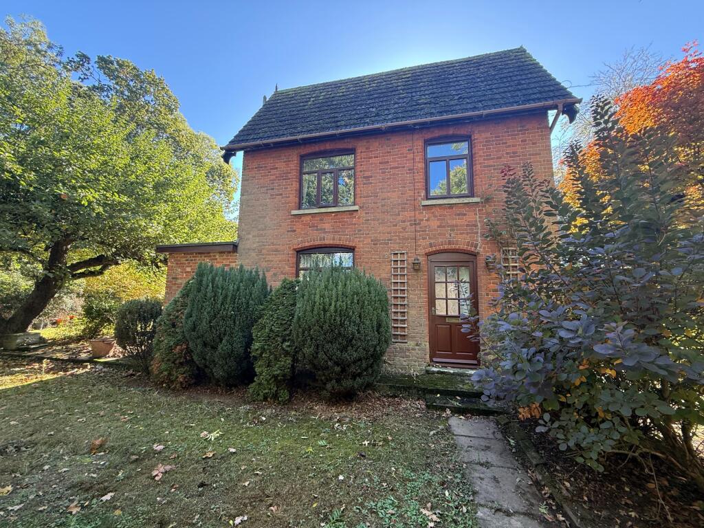 3 bed Detached for rent in Thurston. From Bedfords - Bury St Edmunds 3 bed Detached for rent in Thurston. From Bedfords - Bury St Edmunds
