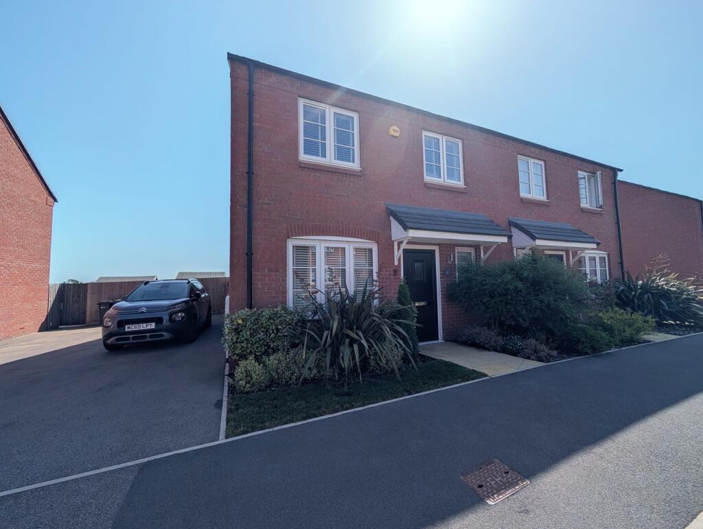 3 bed Semi Detached for rent in Burton Latimer. From Belvoir - Kettering