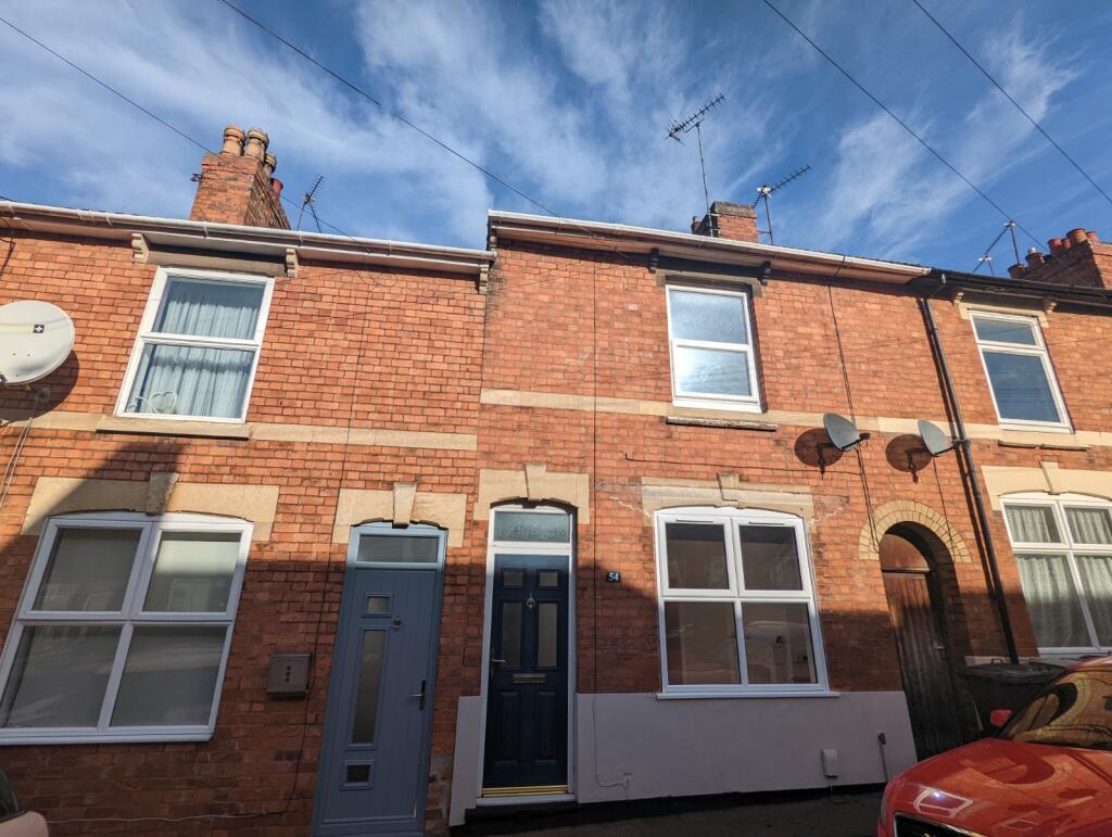 3 bed Mid Terraced House for rent in Kettering. From Belvoir - Kettering 3 bed Mid Terraced House for rent in Kettering. From Belvoir - Kettering