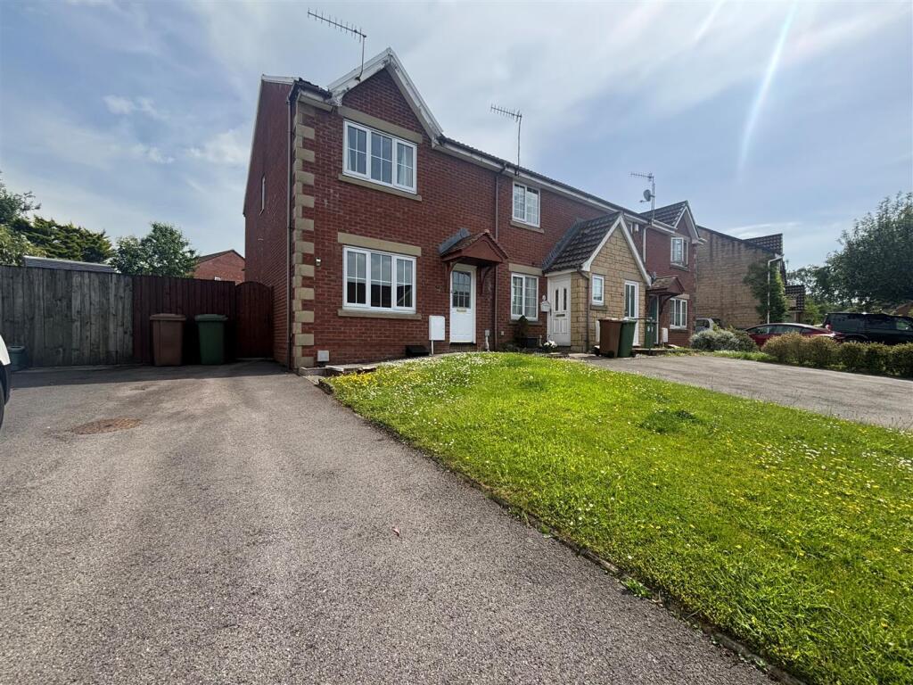 3 bed Semi Detached for rent in Caerphilly. From Aktons - Caerphilly