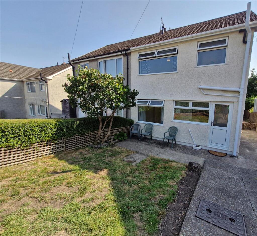 3 bed Semi Detached for rent in Caerphilly. From Aktons - Caerphilly 3 bed Semi Detached for rent in Caerphilly. From Aktons - Caerphilly
