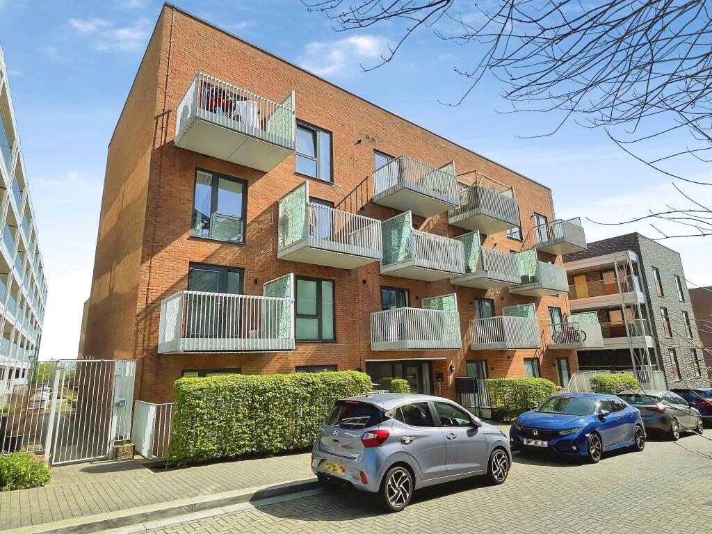 2 bed 1st Floor Flat for rent in Milton Keynes. From Belvoir - Milton Keynes