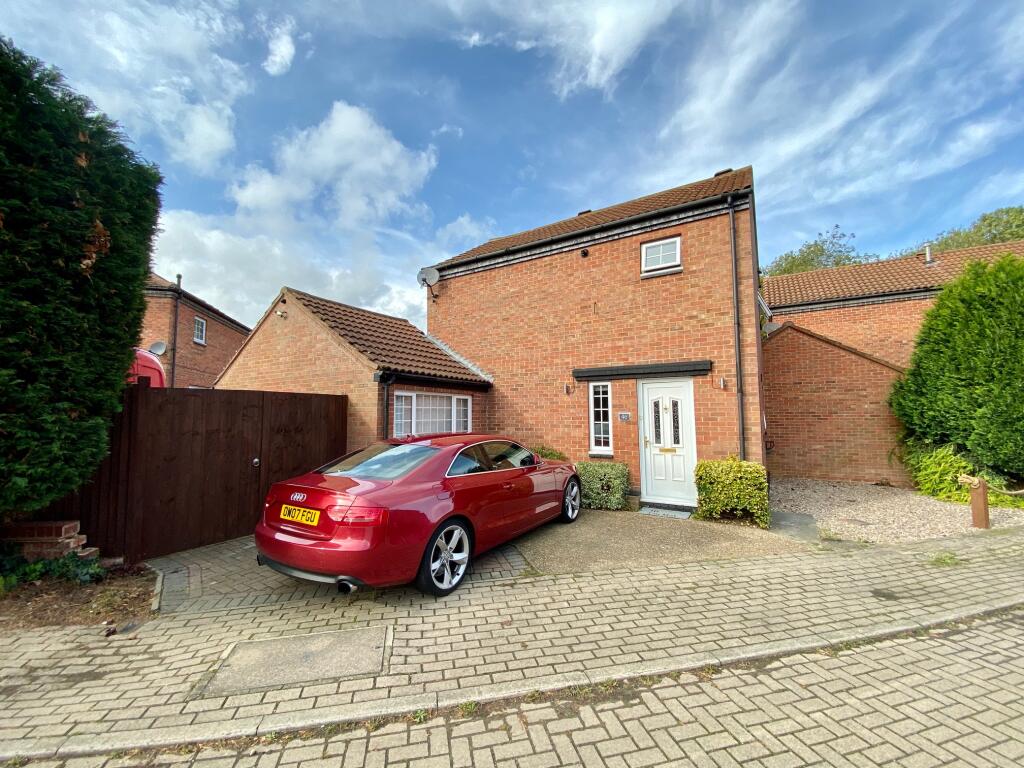 3 bed Semi Detached for rent in Newport Pagnell. From Belvoir - Milton Keynes