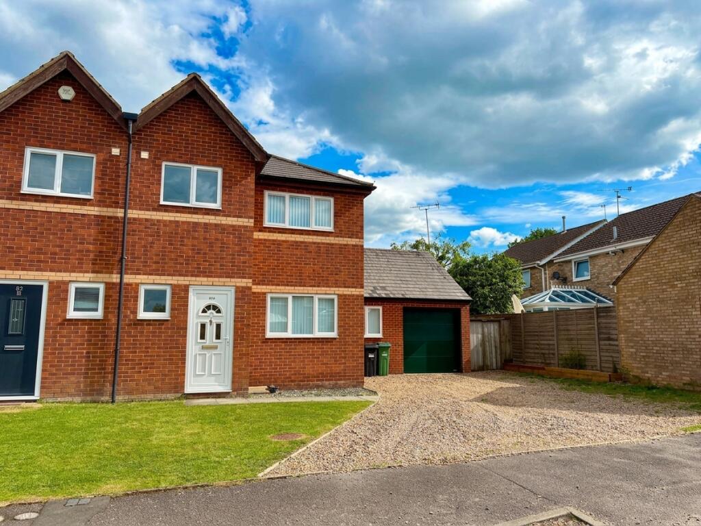 4 bed Semi Detached for rent in Hanslope. From Belvoir - Milton Keynes