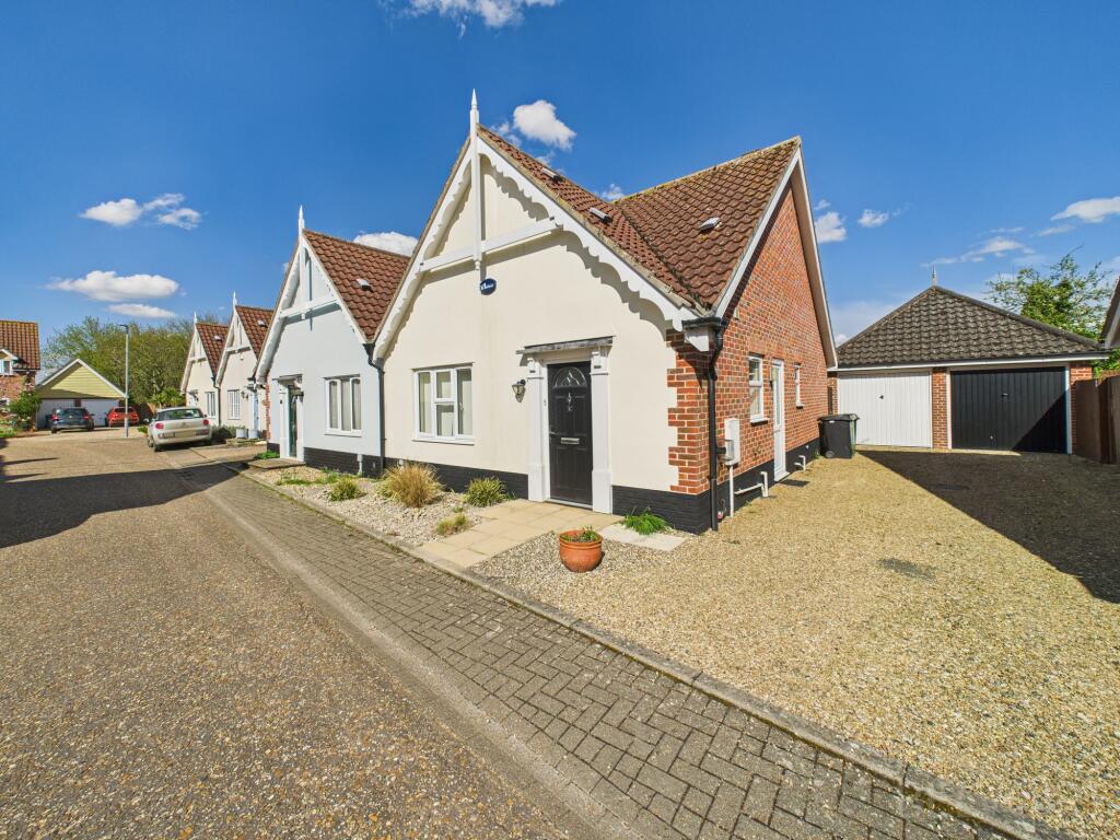 2 bed Bungalow for rent in Hingham. From Belvoir Sales - Watton