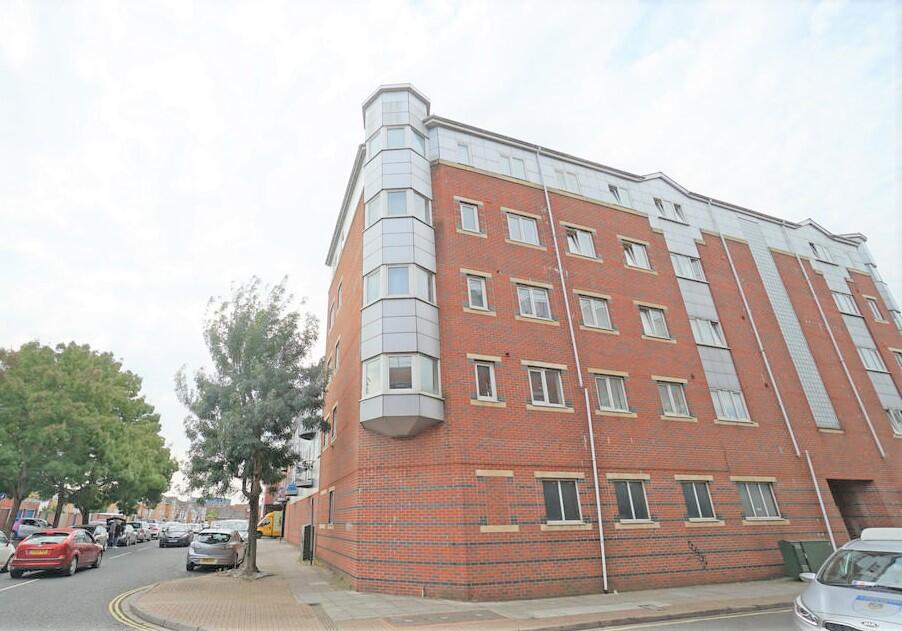 2 bed 1st Floor Flat for rent in Portsmouth. From Belvoir - Southsea 2 bed 1st Floor Flat for rent in Portsmouth. From Belvoir - Southsea