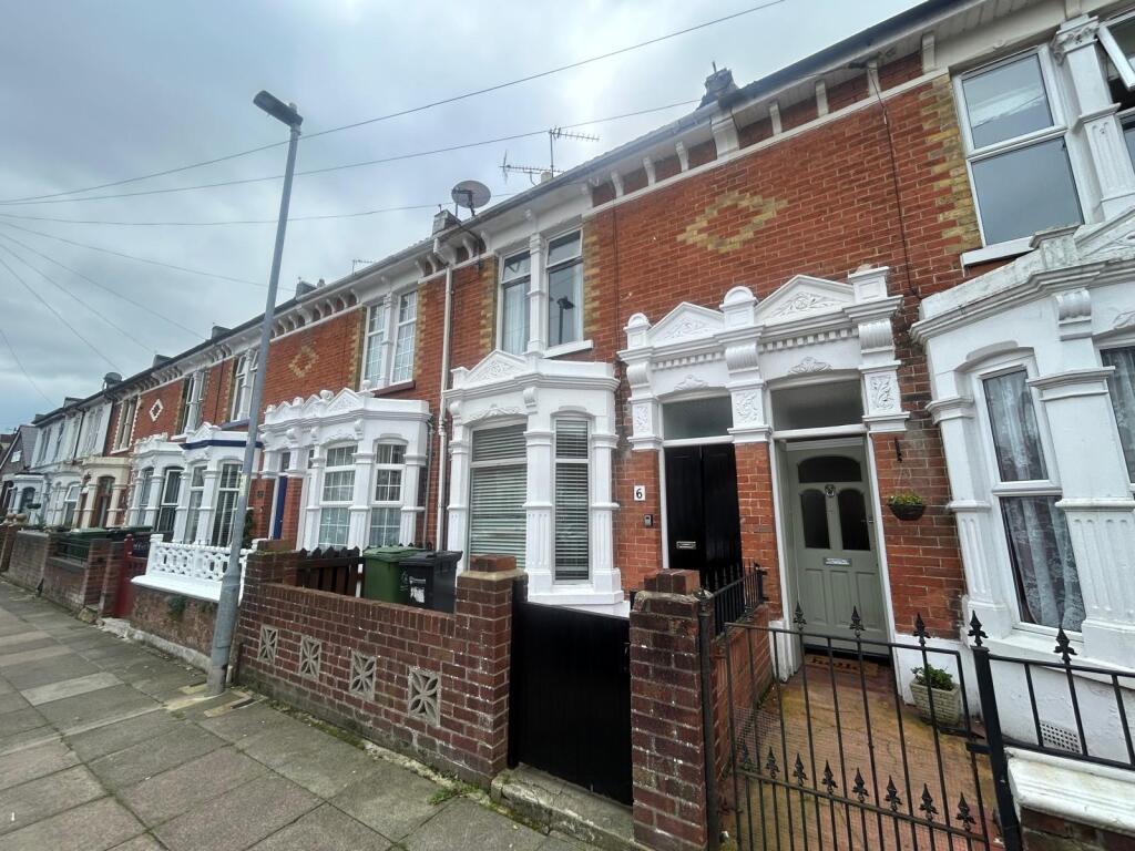 3 bed Mid Terraced House for rent in Portsmouth. From Belvoir - Southsea 3 bed Mid Terraced House for rent in Portsmouth. From Belvoir - Southsea