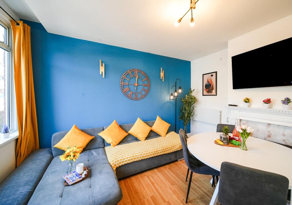 3 bed Semi Detached for rent in Portsmouth. From Belvoir - Southsea 3 bed Semi Detached for rent in Portsmouth. From Belvoir - Southsea