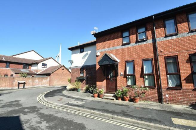2 bed Mid Terraced House for rent in Portsmouth. From Belvoir - Southsea