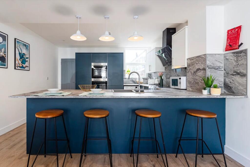 6 bed Town House for rent in Portsmouth. From Belvoir - Southsea 6 bed Town House for rent in Portsmouth. From Belvoir - Southsea