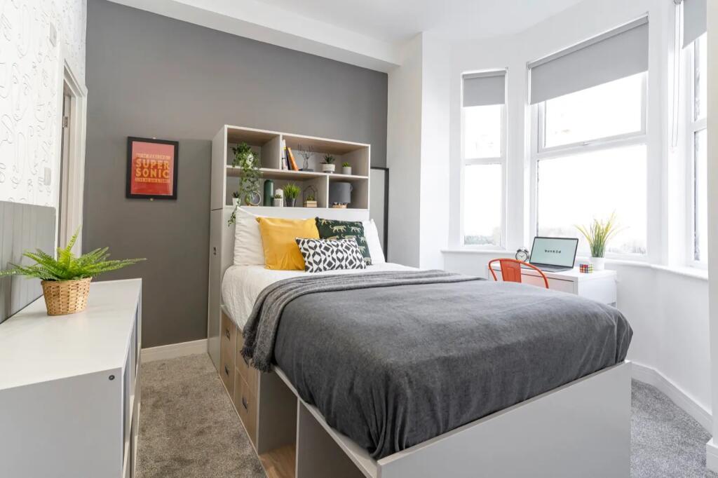 7 bed Mid Terraced House for rent in Portsmouth. From Belvoir - Southsea 7 bed Mid Terraced House for rent in Portsmouth. From Belvoir - Southsea