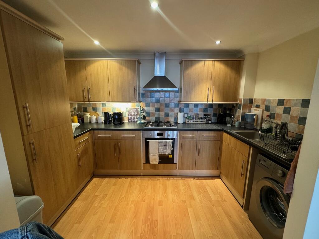 2 bed 1st Floor Flat for rent in Portsmouth. From Belvoir - Southsea