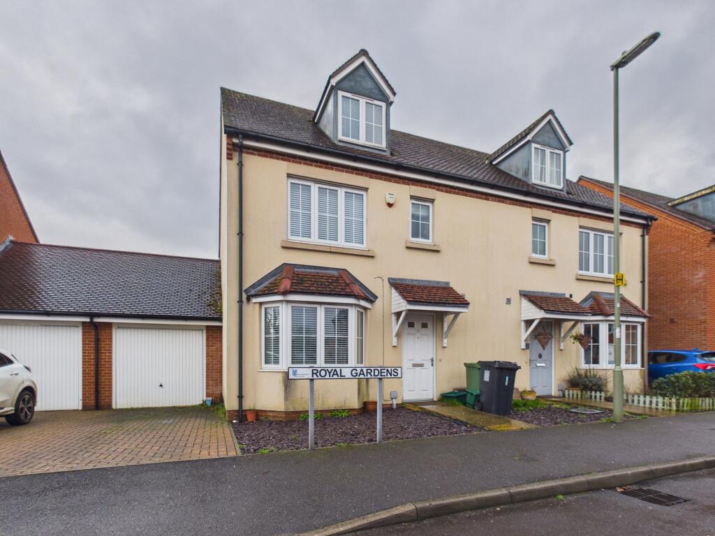 4 bed Semi Detached for rent in Tadley. From Belvoir - Tadley