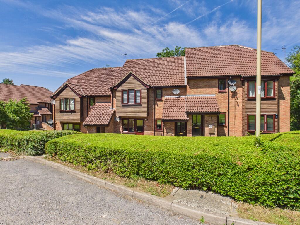 2 bed 1st Floor Flat for rent in Pamber Green. From Belvoir - Tadley 2 bed 1st Floor Flat for rent in Pamber Green. From Belvoir - Tadley