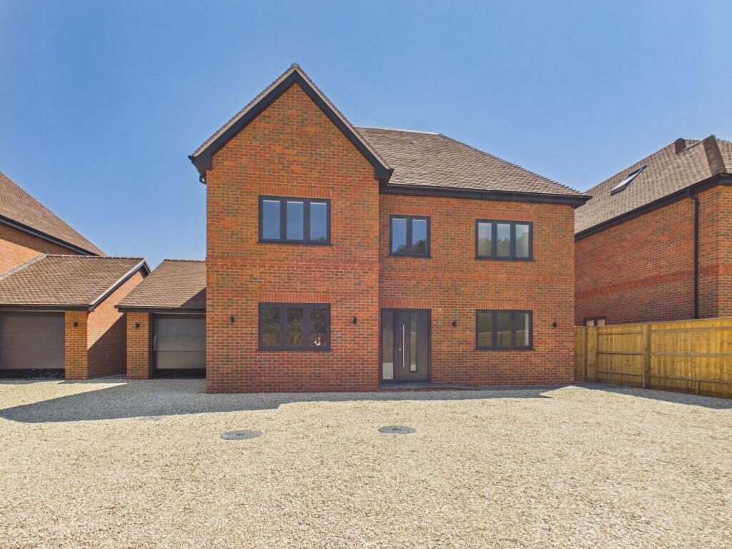 4 bed Detached for rent in Pamber Green. From Belvoir - Tadley 4 bed Detached for rent in Pamber Green. From Belvoir - Tadley