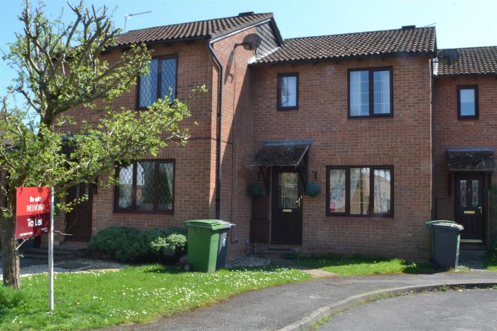 3 bed Mid Terraced House for rent in Tadley. From Belvoir - Tadley