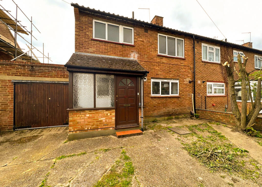 3 bed Semi-Detached House for rent in Watford. From Belvoir - Watford