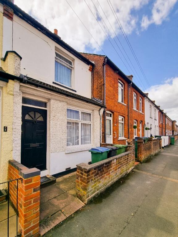2 bed Mid Terraced House for rent in Watford. From Belvoir - Watford