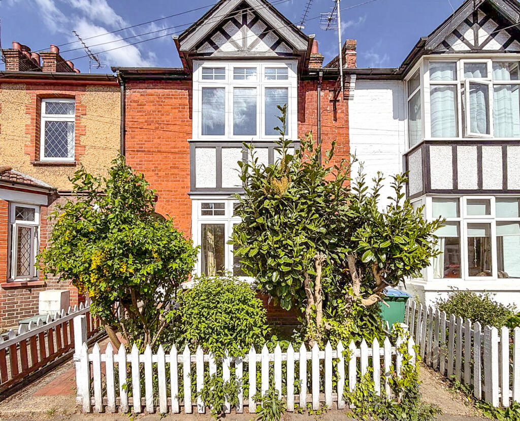 2 bed Mid Terraced House for rent in Watford. From Belvoir - Watford