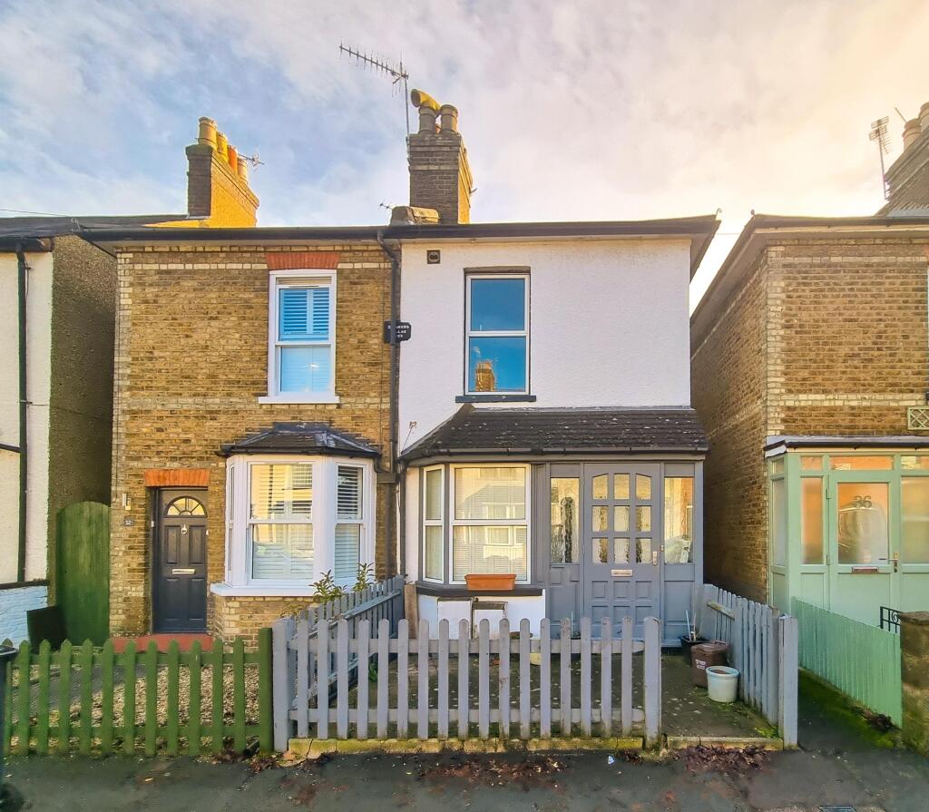 3 bed Mid Terraced House for rent in Watford. From Belvoir - Watford