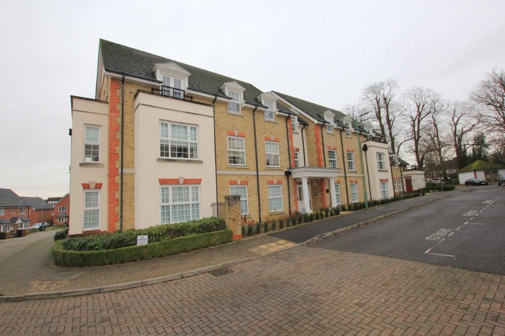 2 bed 1st Floor Flat for rent in Bushey. From Belvoir - Watford