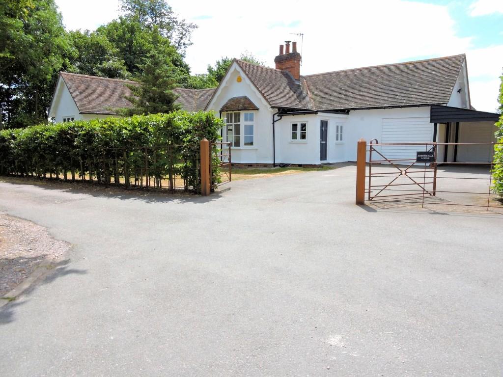 3 bed Detached bungalow for rent in Church End. From Andersons of Felsted Limited - Hatfield Broad Oak