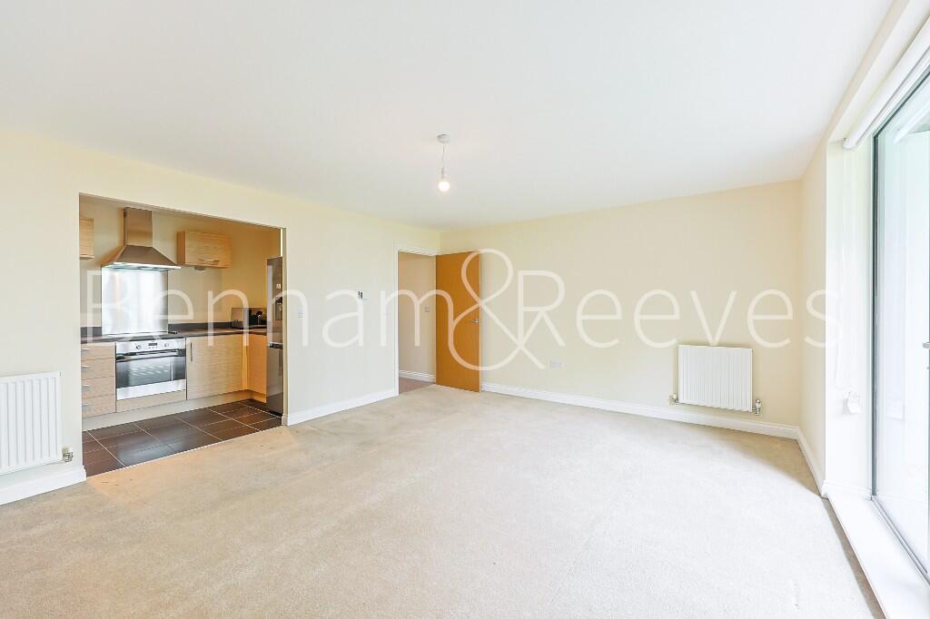 2 bed Apartment for rent in Hendon. From Benham & Reeves-  Beaufort Park Colindale - Beaufort Park Colindale