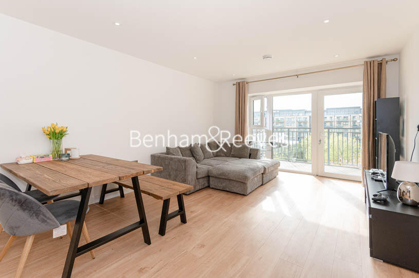 3 bed Apartment for rent in Hendon. From Benham & Reeves-  Beaufort Park Colindale - Beaufort Park Colindale