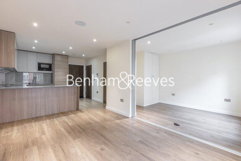 4 bed Apartment for rent in London. From Benham & Reeves-  Beaufort Park Colindale - Beaufort Park Colindale