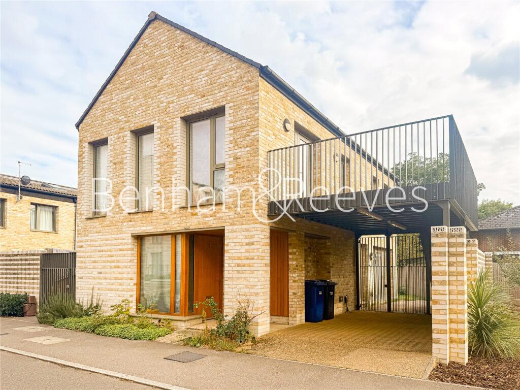 3 bed Detached for rent in Stanmore. From Benham & Reeves- Beaufort Park Colindale - Beaufort Park Colindale 3 bed Detached for rent in Stanmore. From Benham & Reeves- Beaufort Park Colindale - Beaufort Park Colindale