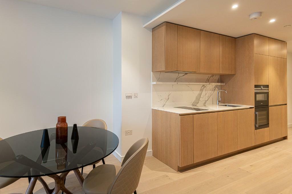 0 bed Studio for rent in Poplar. From Benham & Reeves Lettings - Canary Wharf