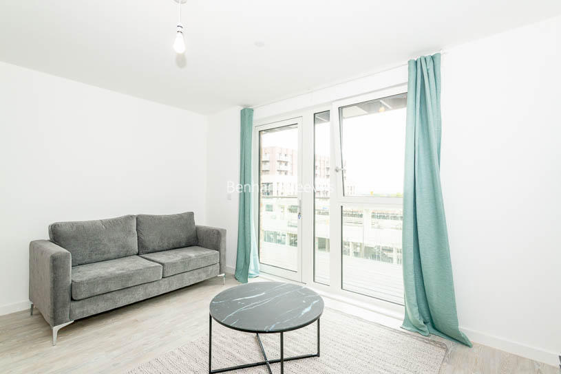 1 bed Apartment for rent in East Ham. From Benham & Reeves Lettings - Canary Wharf
