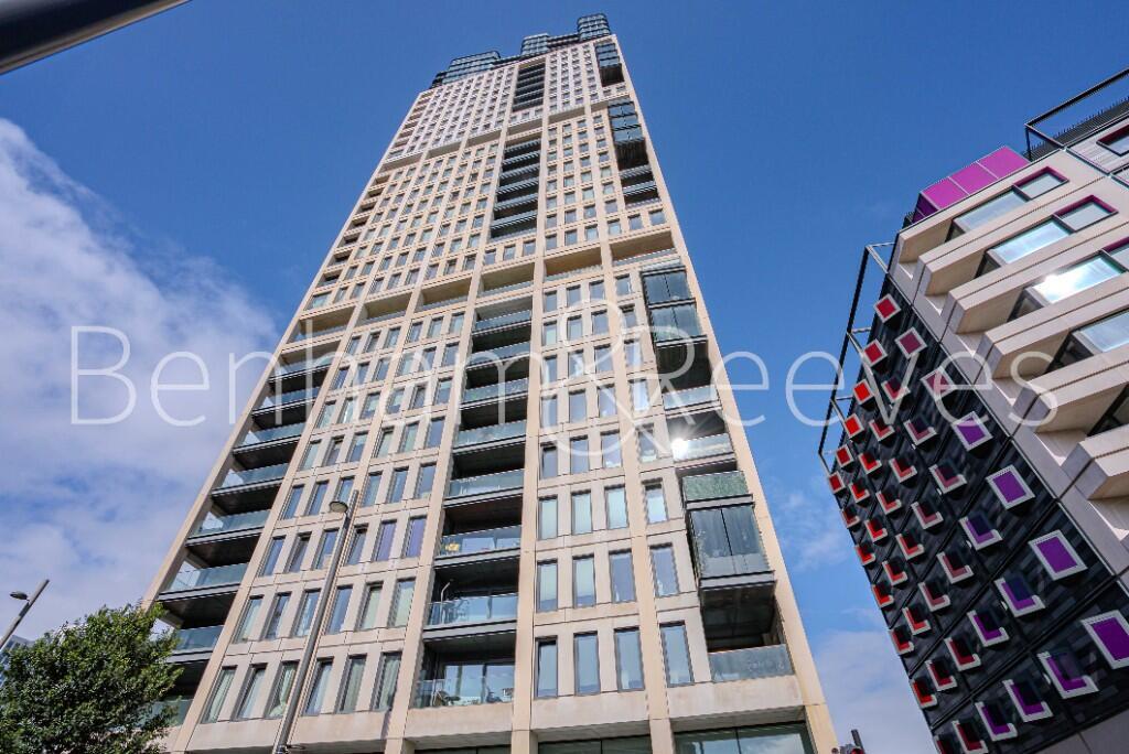 2 bed Apartment for rent in London. From Benham & Reeves Lettings - Canary Wharf