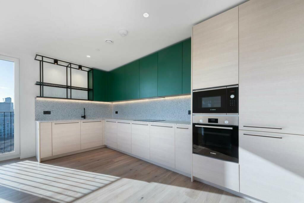 2 bed Apartment for rent in London. From Benham & Reeves Lettings - Canary Wharf