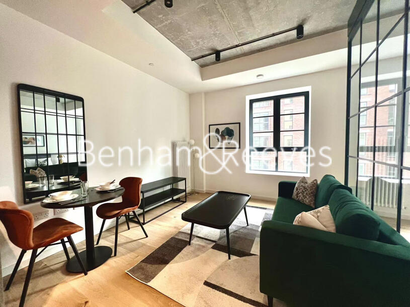 4 bed Studio for rent in Poplar. From Benham & Reeves Lettings - Canary Wharf 4 bed Studio for rent in Poplar. From Benham & Reeves Lettings - Canary Wharf