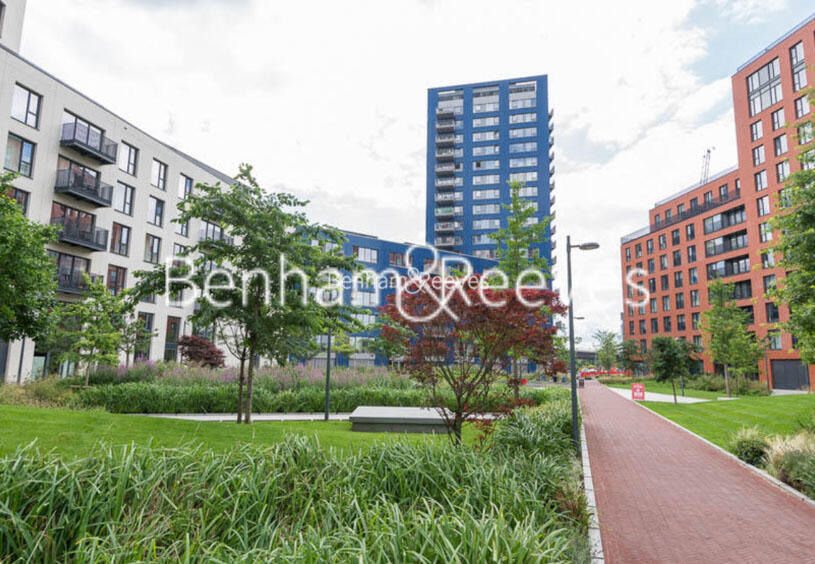 2 bed Apartment for rent in Poplar. From Benham & Reeves Lettings - Canary Wharf