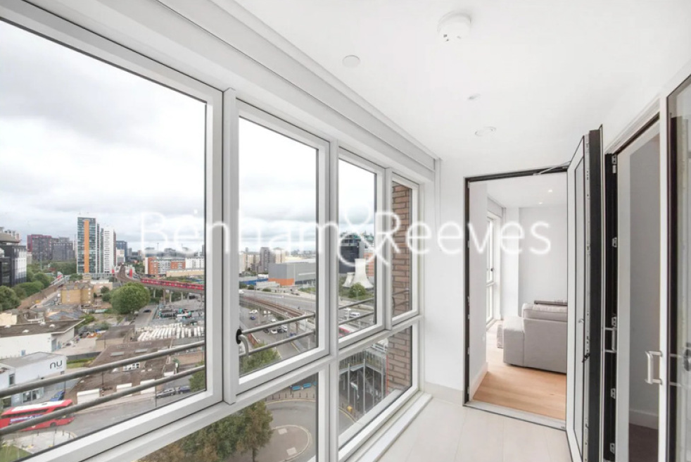 1 bed Apartment for rent in Poplar. From Benham & Reeves Lettings - Canary Wharf 1 bed Apartment for rent in Poplar. From Benham & Reeves Lettings - Canary Wharf