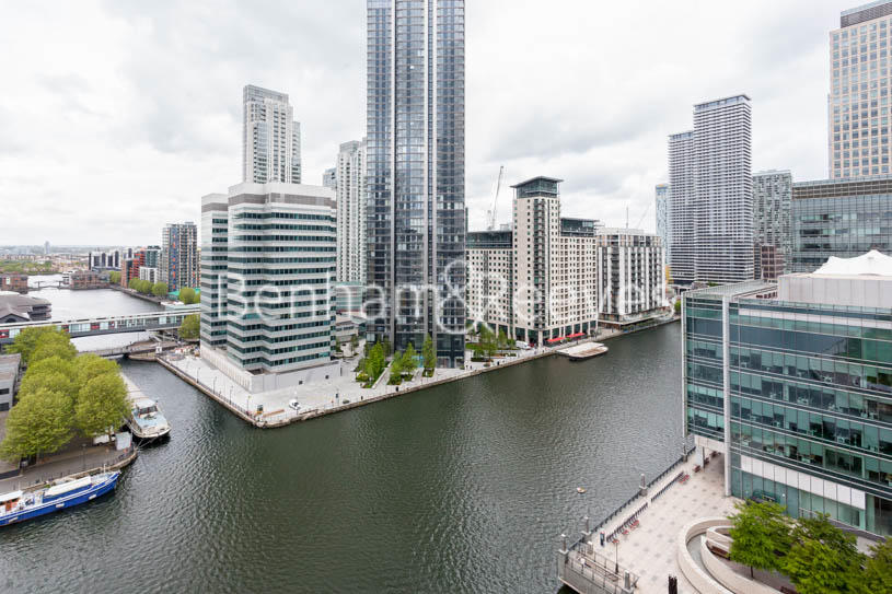 1 bed Apartment for rent in Poplar. From Benham & Reeves Lettings - Canary Wharf 1 bed Apartment for rent in Poplar. From Benham & Reeves Lettings - Canary Wharf