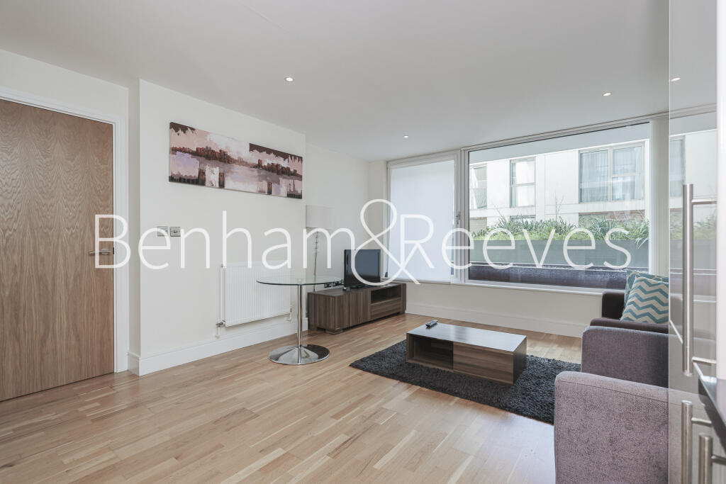 1 bed Apartment for rent in Poplar. From Benham & Reeves Lettings - Canary Wharf 1 bed Apartment for rent in Poplar. From Benham & Reeves Lettings - Canary Wharf