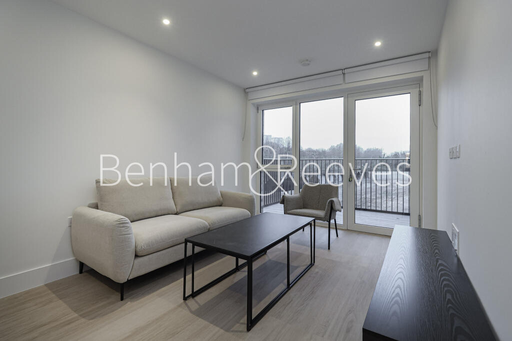 1 bed Apartment for rent in Bow. From Benham & Reeves Lettings - Canary Wharf
