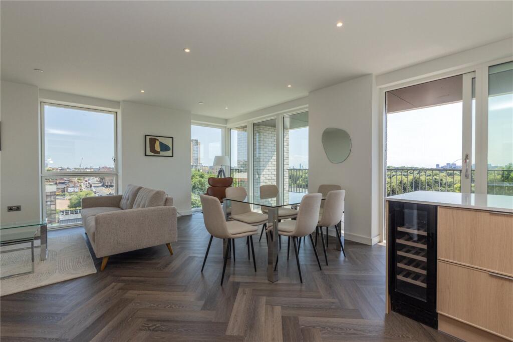 3 bed Apartment for rent in London. From Benham & Reeves - Hampstead - Hampstead