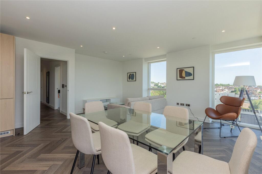 3 bed Apartment for rent in London. From Benham & Reeves - Hampstead - Hampstead